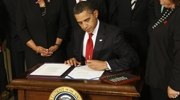 Obama signs Ryan White Act